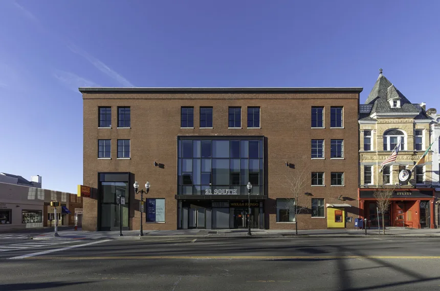 21 South Exterior